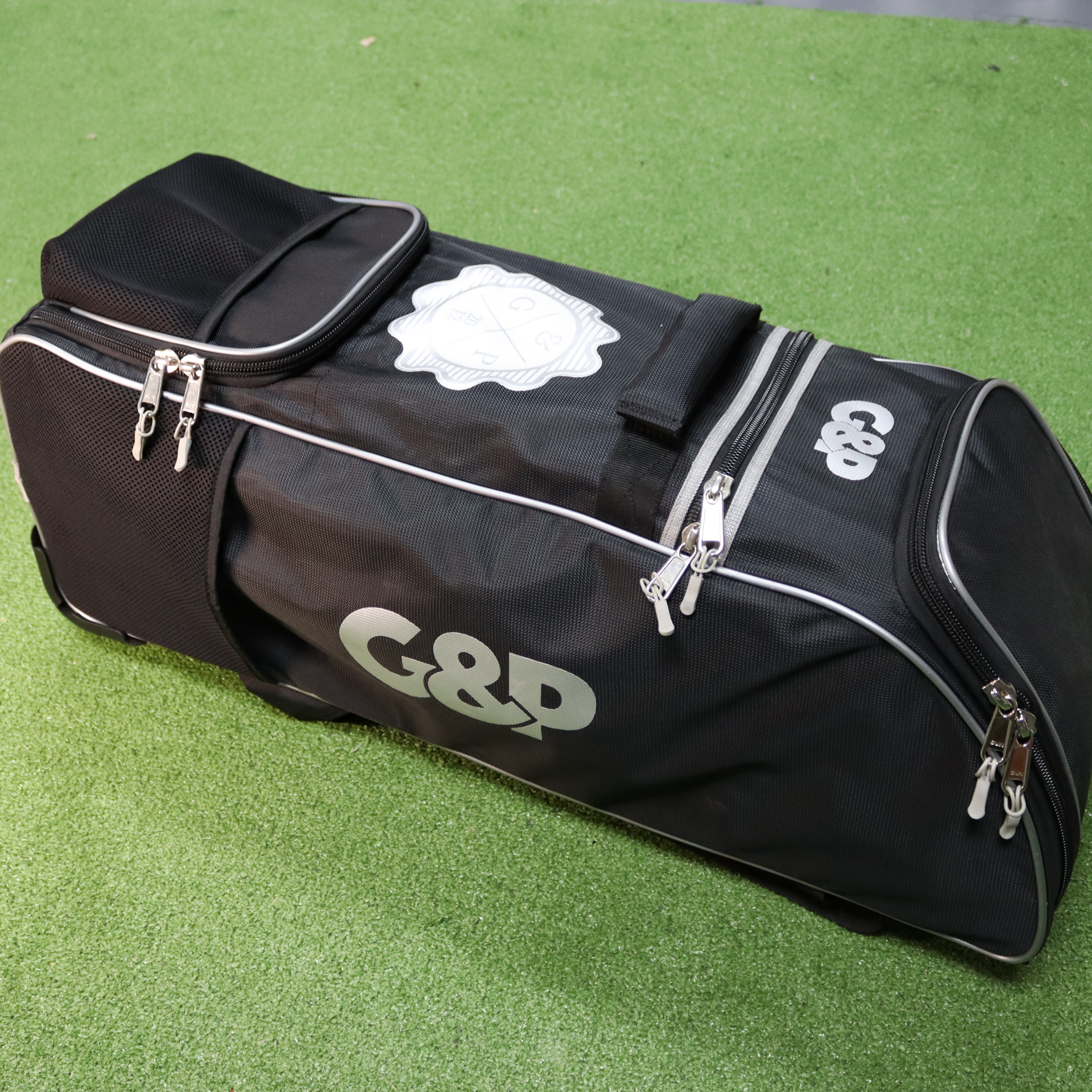 Junior Cricket Bag - Image 2