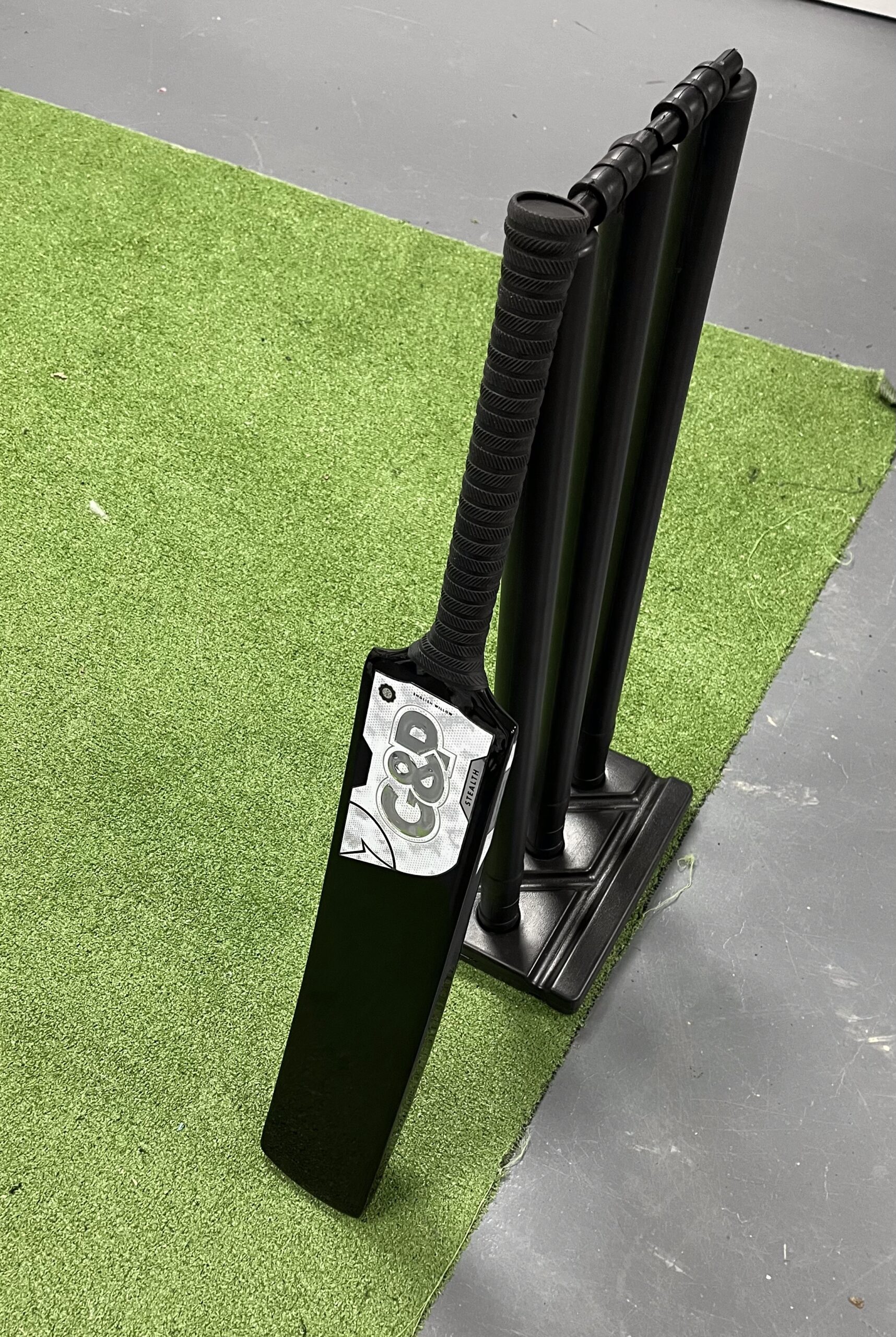 G&P Carbon Fibre Soft Ball Cricket Bat - Image 2