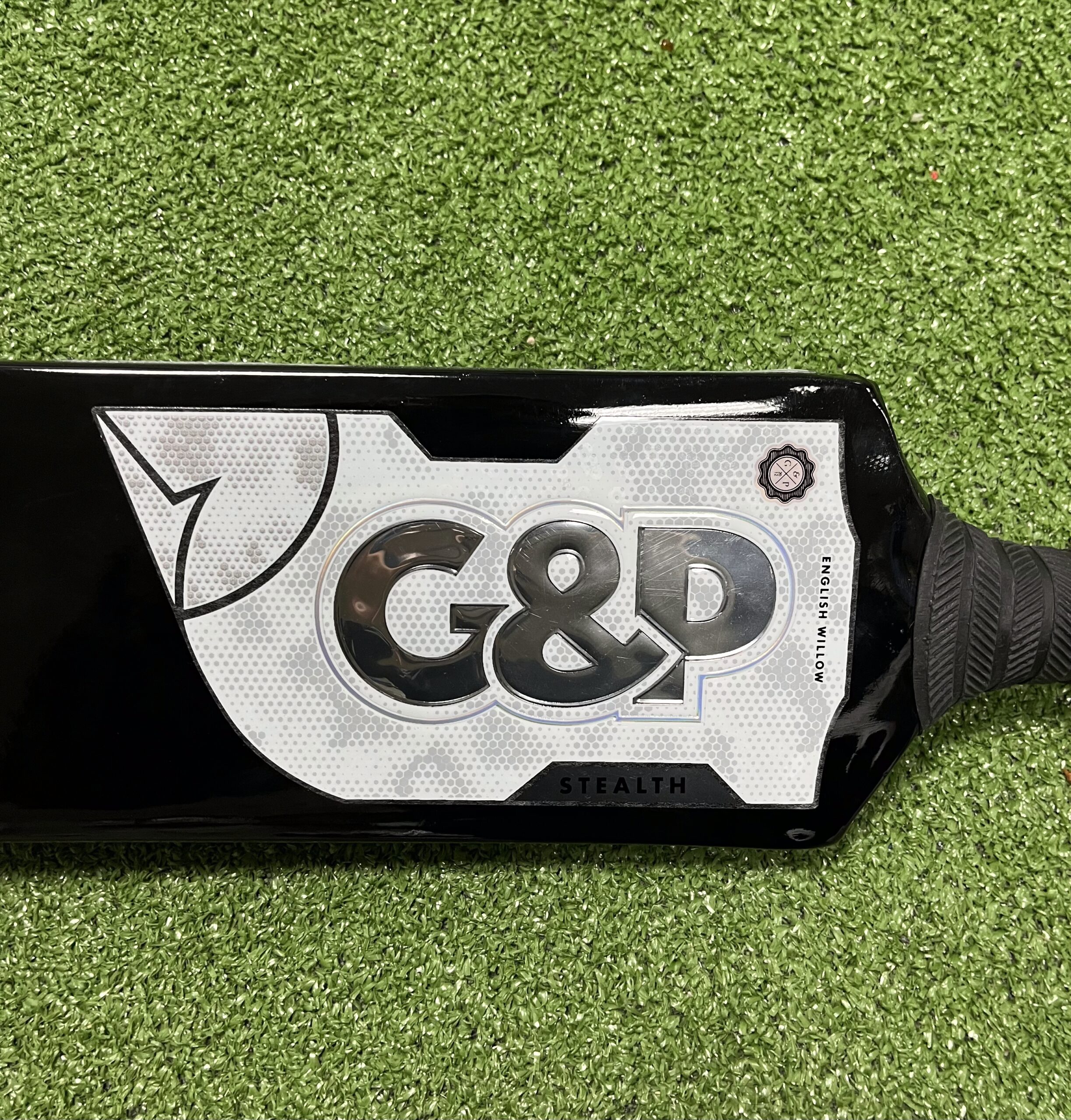 G&P Carbon Fibre Soft Ball Cricket Bat - Image 3